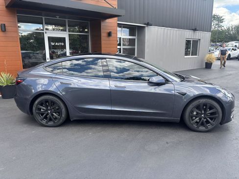 Used 2020 Tesla Model 3 Long Range AWD/4WD image 8