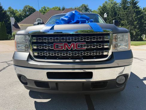 Used 2013 GMC Sierra 2500 SLT AWD/4WD image 2