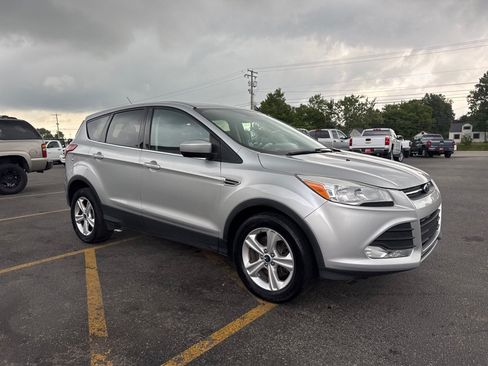 Used 2016 Ford Escape SE AWD/4WD image 4