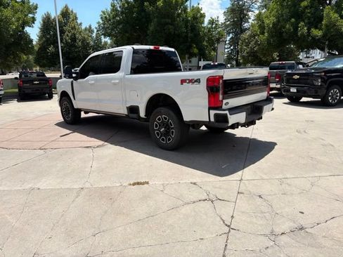 Used 2025 Ford F350 Platinum w/ FX4 Off-Road Package AWD/4WD image 7