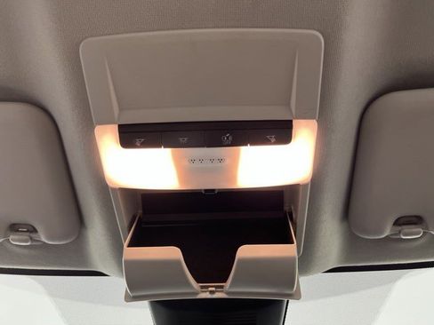 Used 2024 Nissan Sentra SV FWD image 30
