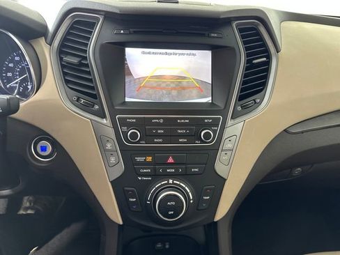 Used 2017 Hyundai Santa Fe Sport image 22
