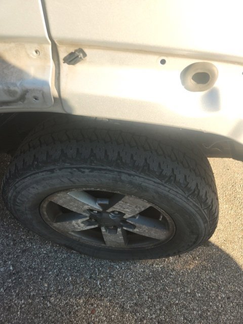 Used 2008 Jeep Commander Sport AWD/4WD image 16