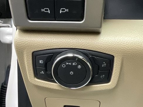 Used 2016 Ford F150 Lariat w/ Equipment Group 502A Luxury image 31