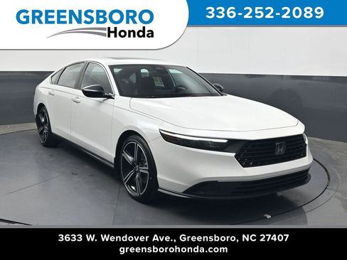 Used 2024 Honda Accord Sport image 1