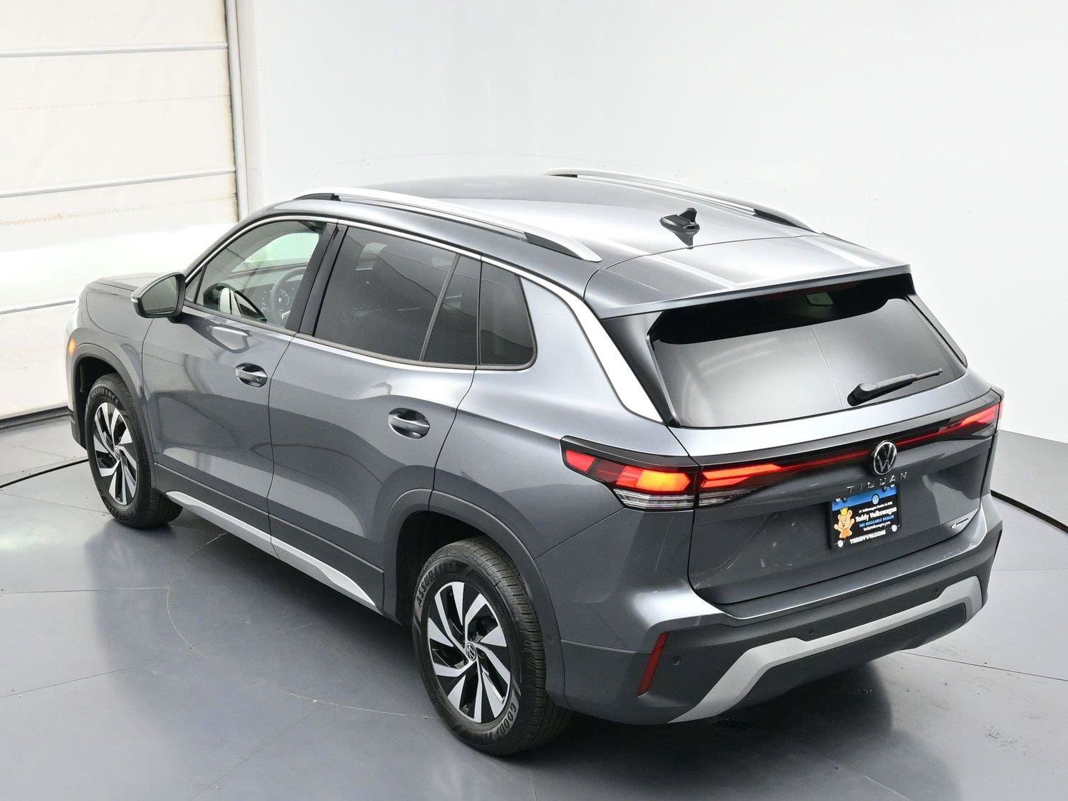 Used 2026 Volkswagen Tiguan S AWD/4WD image 34