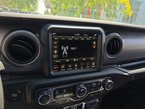 Used 2023 Jeep Wrangler Unlimited Sport AWD/4WD image 16