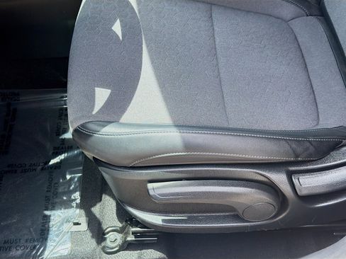 Used 2024 Kia Seltos S FWD image 15