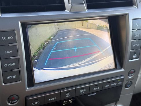 Used 2019 Lexus GX 460 Premium w/ Premium Package image 30