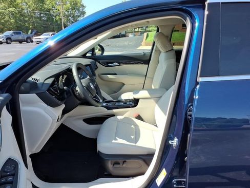 Used 2023 Buick Envision Preferred FWD image 4