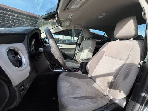 Used 2018 Toyota Corolla LE w/ Carpet Mat Package (TMS) image 11