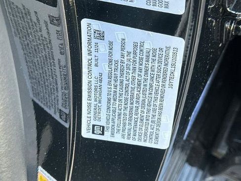 New 2025 Cadillac Escalade IQ Luxury 2 image 34