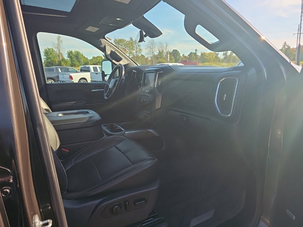 Used 2020 Chevrolet Silverado 3500 High Country w/ Z71 Off-Road Package AWD/4WD image 25