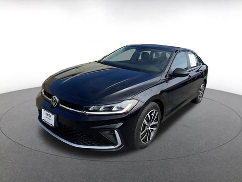 Used 2025 Volkswagen Jetta SE image 7