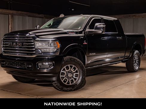 Used 2024 RAM 3500 Limited w/ Towing Technology Group image 4