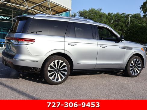 Used 2024 Lincoln Navigator Reserve AWD/4WD image 9