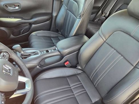 New 2027 Honda HR-V EX-L image 17