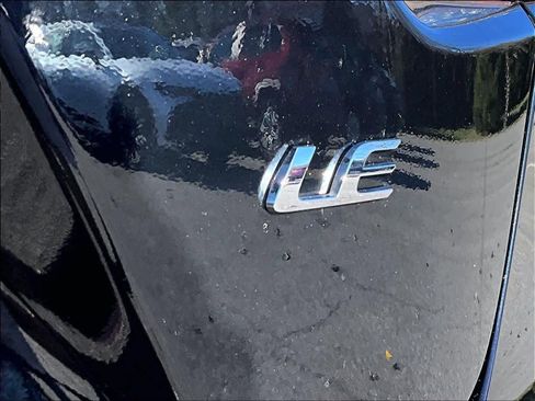 Used 2023 Toyota Corolla LE image 29