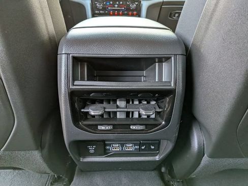Certified 2023 Jeep Grand Cherokee Limited w/ Luxury Tech Group II AWD/4WD image 13
