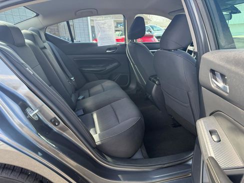 Used 2022 Nissan Altima 2.5 SV image 12