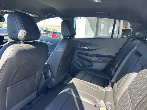 New 2026 Buick Envista Avenir image 18