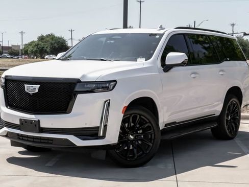 Used 2021 Cadillac Escalade Sport w/ LPO, ONYX Package RWD image 2