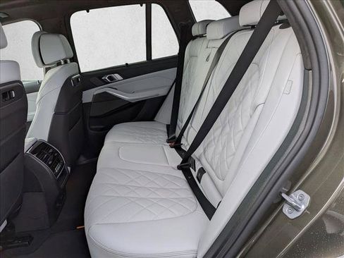 New 2026 BMW X5 xDrive40i w/ M Sport Package image 16