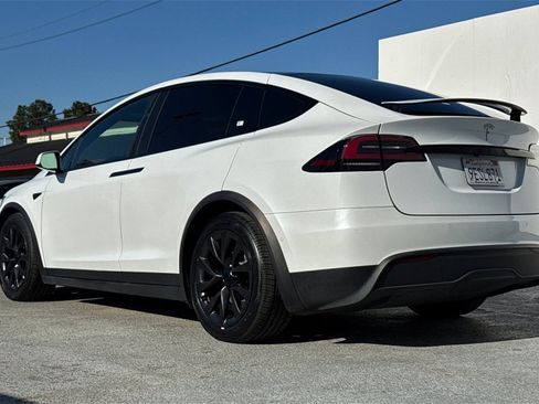 Used 2023 Tesla Model X image 6