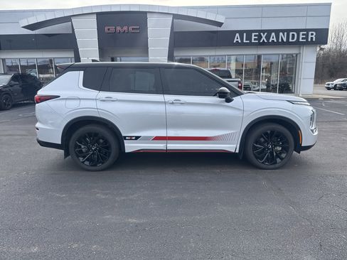 Used 2023 Mitsubishi Outlander Ralliart image 2