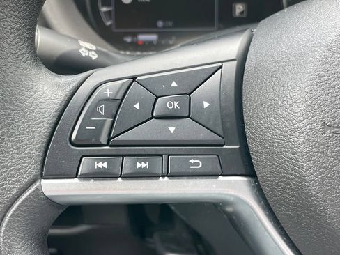 Certified 2022 Nissan Kicks SV FWD image 15