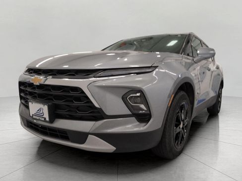 Used 2024 Chevrolet Blazer LT AWD/4WD image 12