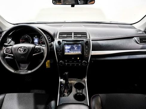 Used 2017 Toyota Camry SE FWD image 24