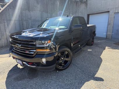 Used 2017 Chevrolet Silverado 1500 LT w/ Redline Edition