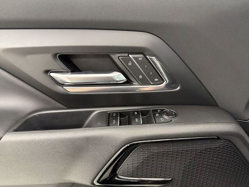 Certified 2025 Chevrolet Silverado EV RST AWD/4WD image 23