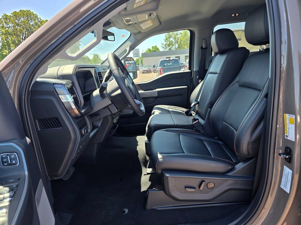 New 2026 Ford F350 Lariat w/ Chrome Package AWD/4WD image 4
