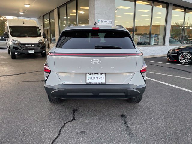 Used 2024 Hyundai Kona SEL w/ Convenience Package AWD/4WD image 6