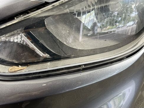 Used 2019 Hyundai Accent SE FWD image 12