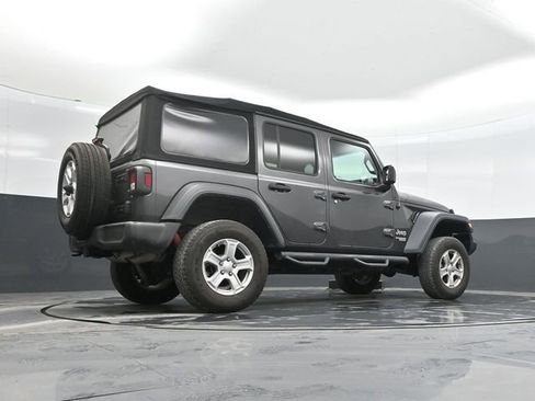 Used 2018 Jeep Wrangler Unlimited Sport S image 42