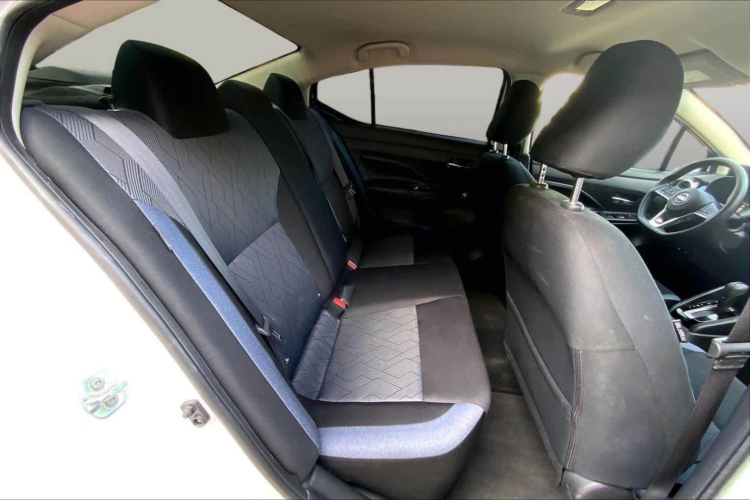 Used 2024 Nissan Versa SV FWD image 20