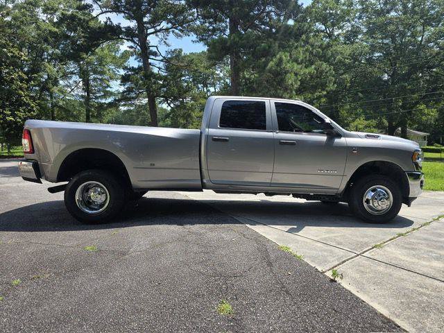 Used 2019 RAM 3500 Tradesman AWD/4WD image 32
