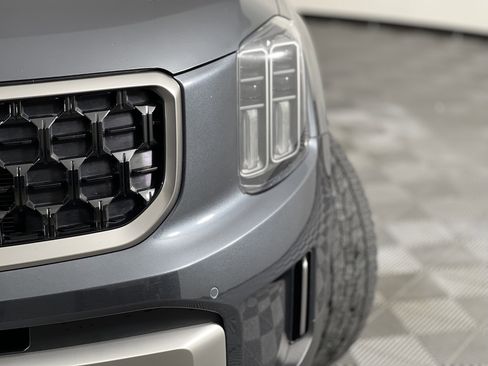 Used 2023 Kia Telluride SX X-Line AWD/4WD image 7