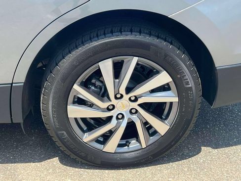 Used 2023 Chevrolet Equinox Premier AWD/4WD image 9