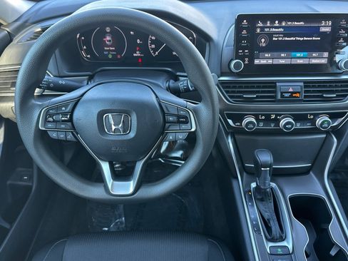 Used 2022 Honda Accord LX image 15