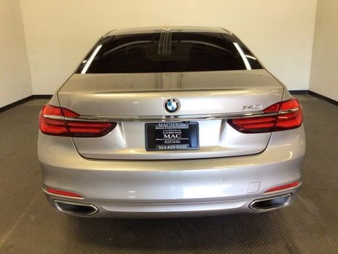 Used 2018 BMW 740i image 5