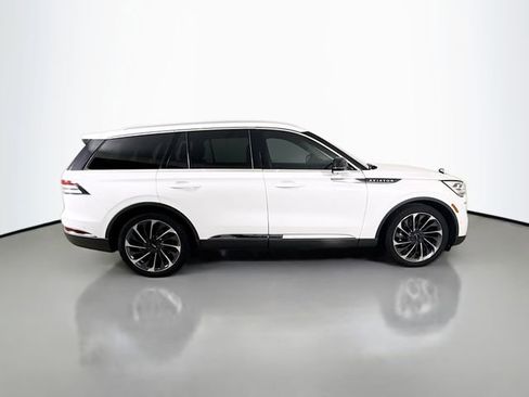 Used 2020 Lincoln Aviator Reserve w/ Equipment Group 202A AWD/4WD image 8