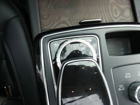 Used 2016 Mercedes-Benz GLE 350 w/ Premium Package image 69