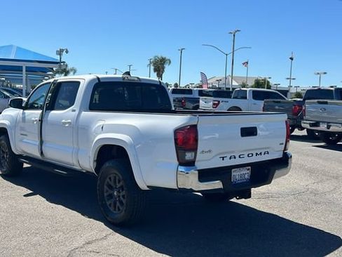 Used 2021 Toyota Tacoma SR5 AWD/4WD image 5