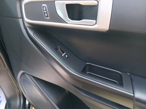 Used 2021 Ford Explorer 4WD image 28