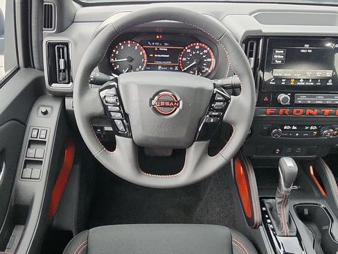 New 2025 Nissan Frontier PRO-4X AWD/4WD image 8