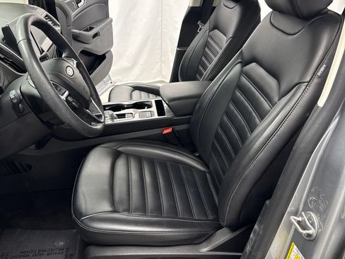 Certified 2024 Ford Edge SEL w/ Convenience Package AWD/4WD image 8